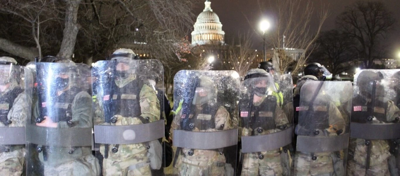 Ουάσιγκτον: Με όπλα στους δρόμους οι άνδρες της Εθνοφρουράς